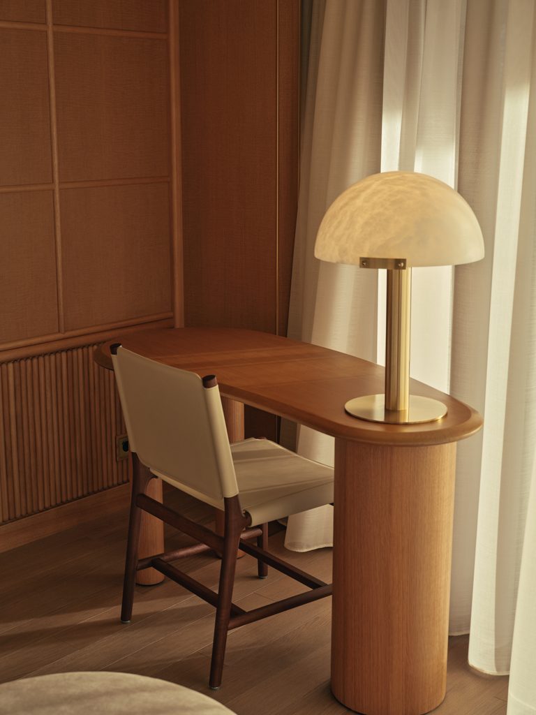 Can a Sense of Place Exist in Constant Motion? Four Seasons I Offers an Answer 10 FSI Suite LOFT 195